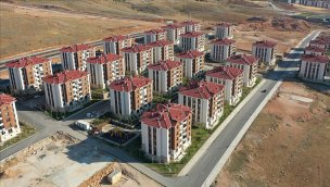 Afet bölgelerinde yaralar TOKİ eliyle sarılıyor!