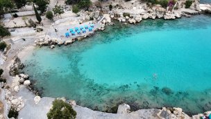 Mersin Yapraklı Koy yerli ve yabancı turistlerin gözdesi oldu!