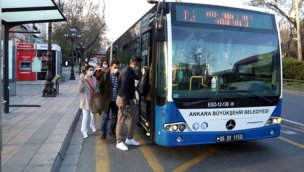 Ankara'da metro ve otobüslerin son sefer saatleri ileri alındı