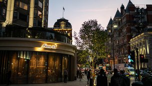 Nusr-et, yeni restoranıyla Londra'yı fethetti