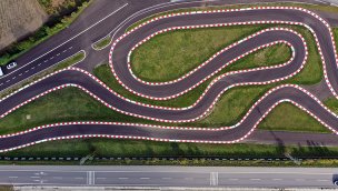 Kenan Sofuoğlu Düzce'de 40 hektarlık pist yaptırıyor!