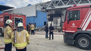 Kadıköy'de AVM'de çıkan yangın söndürüldü