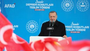 Cumhurbaşkanı Erdoğan, İzmir'deki deprem konutları teslim etti