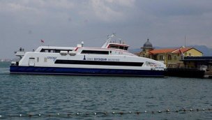 İzmir'de vapur seferleri yeniden başladı