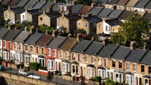 İngiltere'de inşaat sektörü son 4 ayın en hızlı büyümesini kaydetti