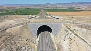 YHT hattına dünyada ilk demir yolu ekolojik köprüsü yapıldı