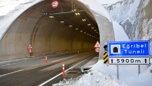 Eğribel Tüneli'nin bir tüpü ulaşıma açıldı