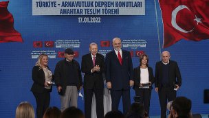 "Deprem konutları ile Türkiye-Arnavutluk dostluğunu taçlandırıyoruz"
