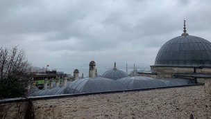 Süleymaniye Camisi'nin siluetini bozan beton kalıplar söküldü!