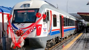 Diyarbakır-Batman seferleri yenilenen tren setleriyle başladı