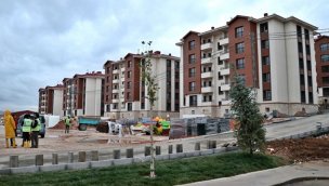 Fahiş fiyatlara kira eksenli TOKİ evleri düzenlemesi!