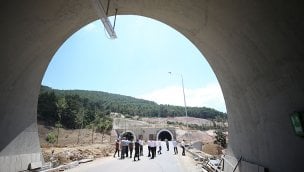 Çanakkale-İzmir kara yolundaki tünellerin ağustos ayında açılacak