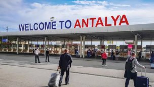 Antalya Havalimanı, Kurban Bayramı'nda uçuş rekoru kırdı
