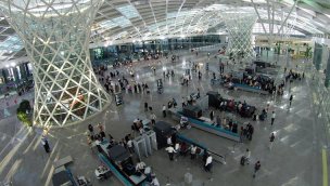 Adnan Menderes Havalimanı ağustosta 1 milyon 202 bin 638 yolcuyu ağırladı