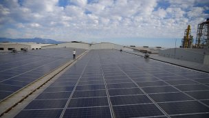 Antalya'da bir fabrikanın daha çatısı güneş enerji santrali ile kaplandı