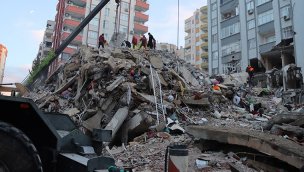 Adana'da depremlerde yıkılan binalardaki kusurlara ilişkin 5 zanlı tutuklandı