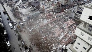 Depremlerde yıkılan binalarla ilgili tutuklananların sayısı 203'e yükseldi
