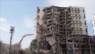 Depremde yıkılan Galeria Sitesi'nin müteahhidi Ankara'da yakalandı