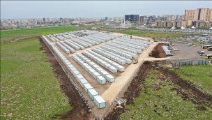 Diyarbakır'da depremzedeler konteyner kentlere yerleşmeye başlıyor