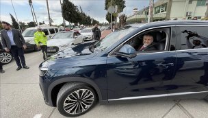 Bakan Nebati, Togg'u kullanarak Adana'dan Mersin'e gitti