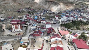 Depremlerden sonra Çağlayancerit'in nüfusu %60 arttı