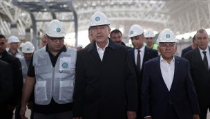 Bakan Akar, Kayseri Havalimanı yeni terminal binası inşaatını gezdi!