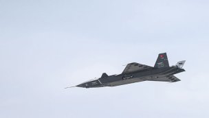 Bayraktar Kızılelma TEKNOFEST'e uçtu