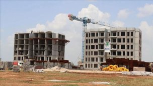 Adana'da kalıcı konutlar afetzedelere yıl sonunda teslim edilecek!