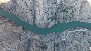 Erzincan'daki Karanlık Kanyon turistlerin vazgeçilmez rotası!