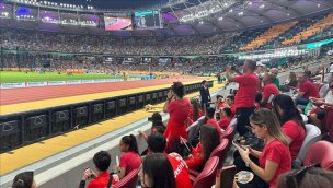 Depremzede çocuklar Dünya Atletizm Şampiyonası için Macaristan'da