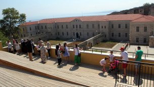 Sinop Tarihi Cezaevi ve Müzesi kenti ziyaret edenlerin ilk durağı