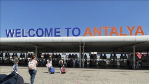 Antalya'ya hava yoluyla gelen yabancı turist sayısı 11 milyonu aştı!
