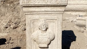 Savatra Antik Kenti'nde 1800 yıllık sunak bulundu!