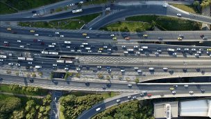İstanbul'da haftanın ilk günü trafik yoğun!