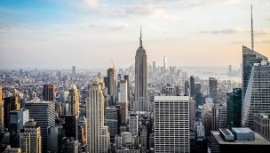 ABD'de bekleyen konut satışları ağustosta beklentilerden fazla düştü!