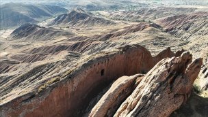 Sivas'ta Emirhan Kayalıkları turizme kazandırılacak!
