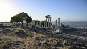 "İzmir'in hazineleri" kazılarla gün yüzüne çıkarılıyor!