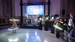 QUA Granite yenilikçi ürünleriyle Cersaie Fuarı’nda iz bıraktı!