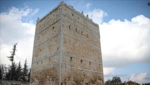 Uzuncaburç Antik Kenti'nde 2400 yıllık kule restore edildi!