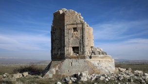 Yusuf Bey Kümbeti restore ediliyor!