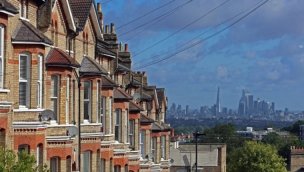 Birleşik Krallık'ta konut fiyatları geriledi, kira artışı devam etti!