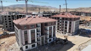 Deprem bölgesinde inşa çalışmaları bayram tatilinde de devam etti!