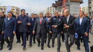 Bakan Kurum ve Başkan Sungur, Hatay'da incelemelerde bulundu