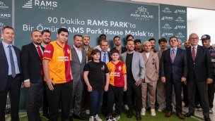 Galatasaraylı futbolcular RAMS Park House Maslak’ta bir araya geldi