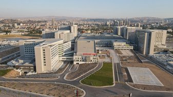 Türkiye'deki hastane binalarının ortalama yaşı kaça indi?