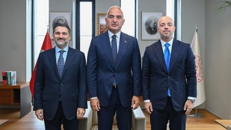 Bakan Ersoy ve THY yönetiminden turizm zirvesi