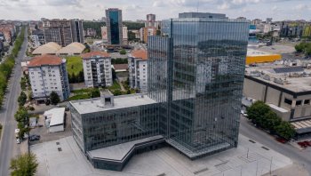 Yüksek yapılar için hızlı ve kontrollü cephe çözümü: RPE82