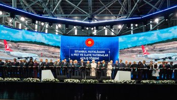İstanbul Havalimanı 4. pistinden ilk uçak havalandı