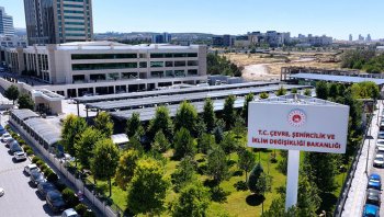 Bakanlık yerleşkesinin elektriği güneşten sağlanıyor