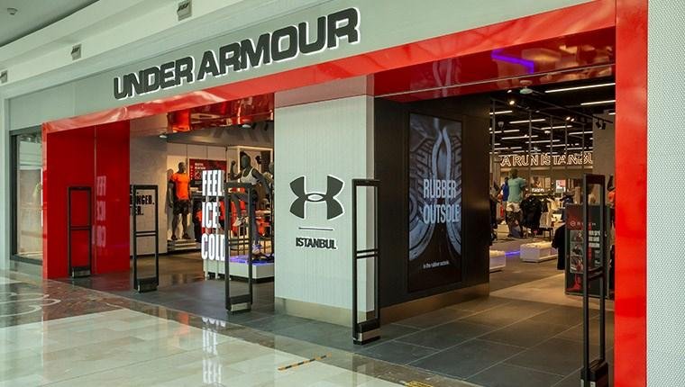 Under Armour yenilenen konseptiyle İstinyePark'ta açıldı